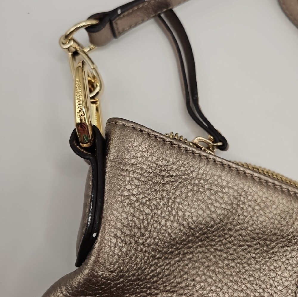 B Makowsky Metallic Taupe Leather Crossbody Strap Bag with Gold Hardware - Picture 6 of 10